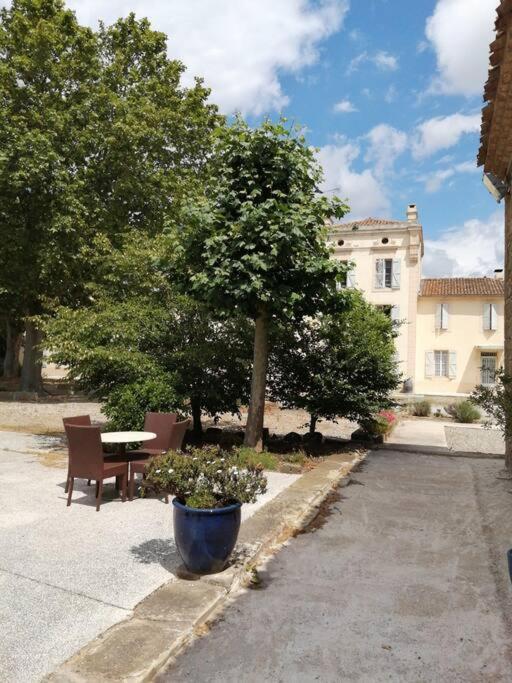 Le Soleil D Eugenie Appartement Dans Residence Avec Piscine Commune Pres De Carcassonne Olonzac Екстериор снимка