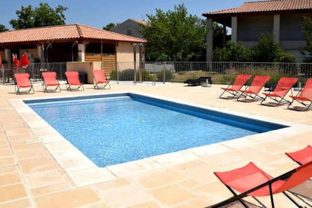 Le Soleil D Eugenie Appartement Dans Residence Avec Piscine Commune Pres De Carcassonne Olonzac Екстериор снимка