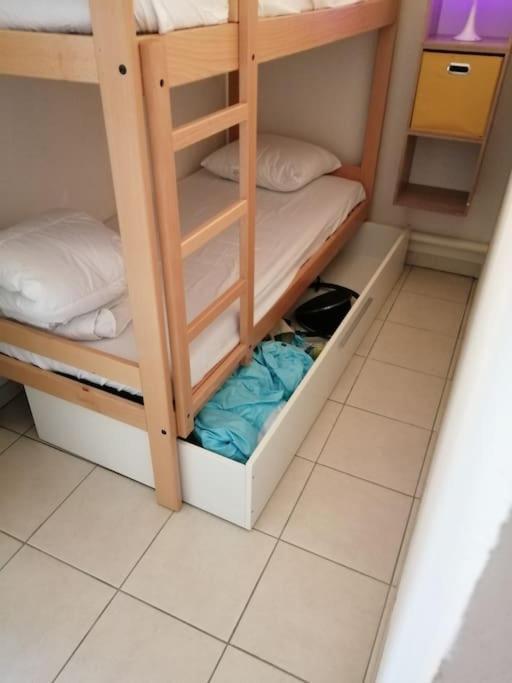 Le Soleil D Eugenie Appartement Dans Residence Avec Piscine Commune Pres De Carcassonne Olonzac Екстериор снимка
