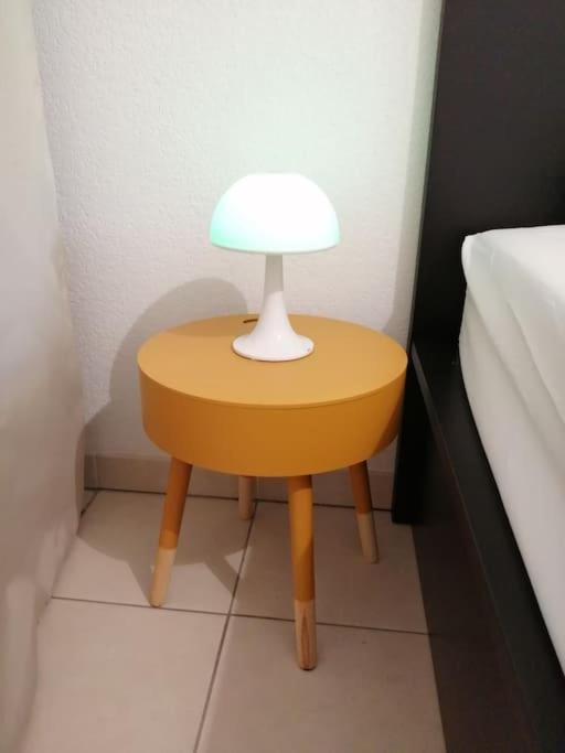 Le Soleil D Eugenie Appartement Dans Residence Avec Piscine Commune Pres De Carcassonne Olonzac Екстериор снимка