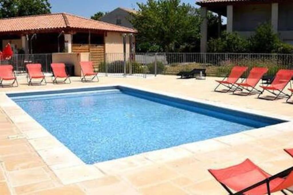 Le Soleil D Eugenie Appartement Dans Residence Avec Piscine Commune Pres De Carcassonne Olonzac Екстериор снимка